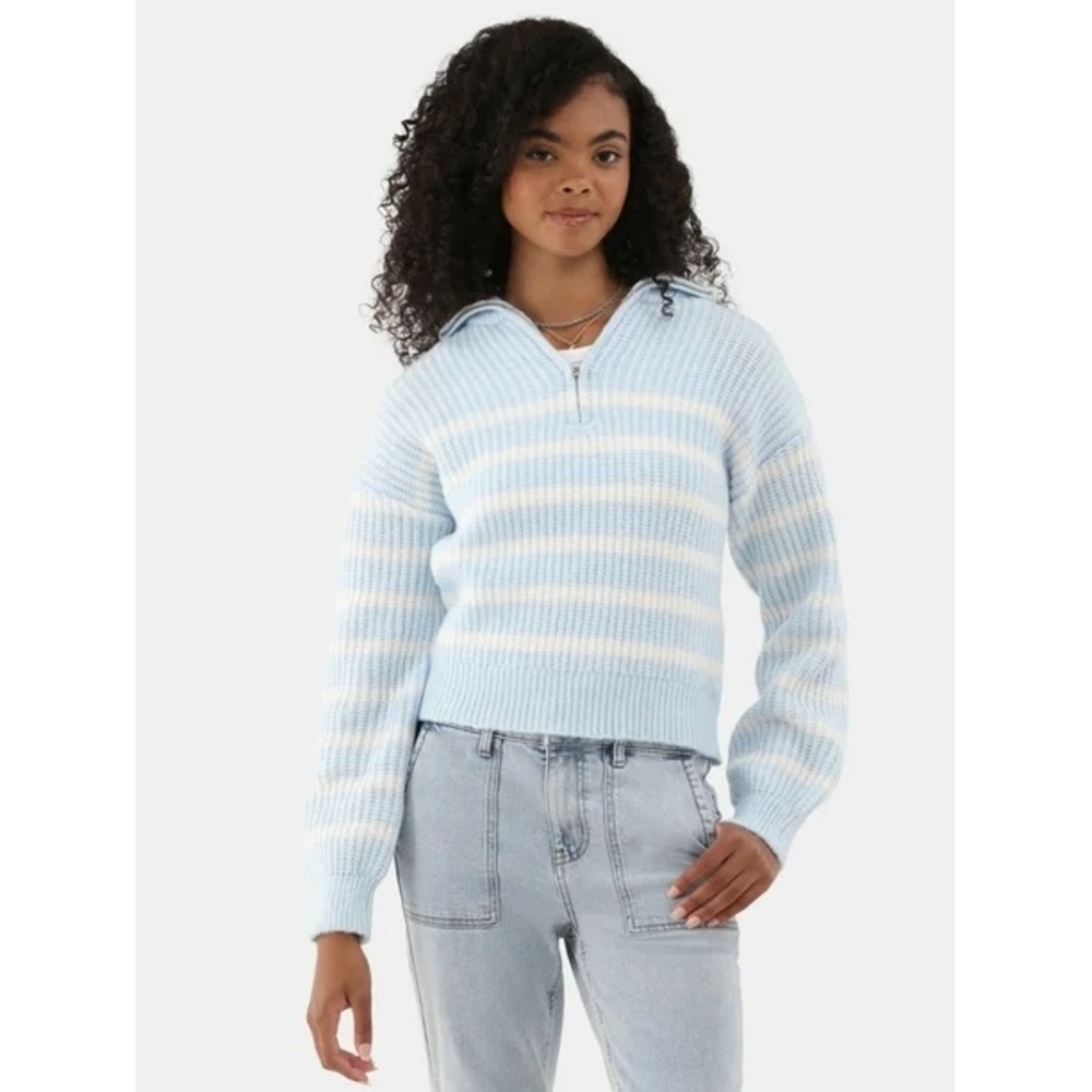 NO BOUNDARIES Half Zip Mock
Neck Striped Sweater In Blue